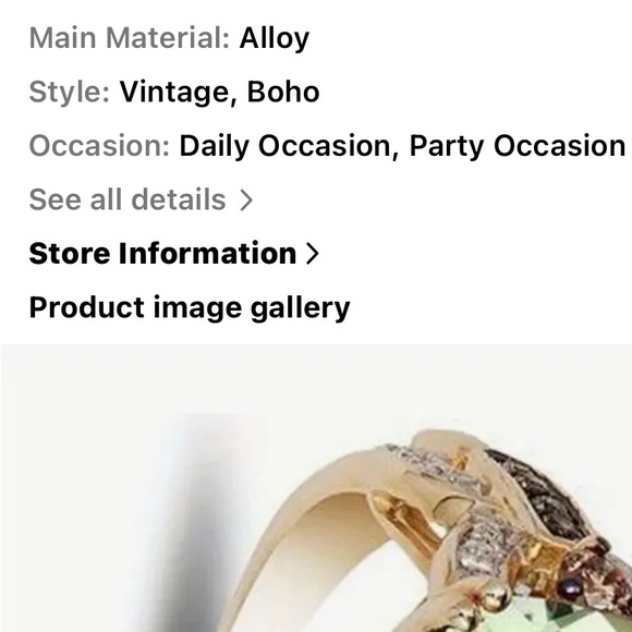 Elegant Gold tone and Green Gemstone Ring - Picture 2 of 3